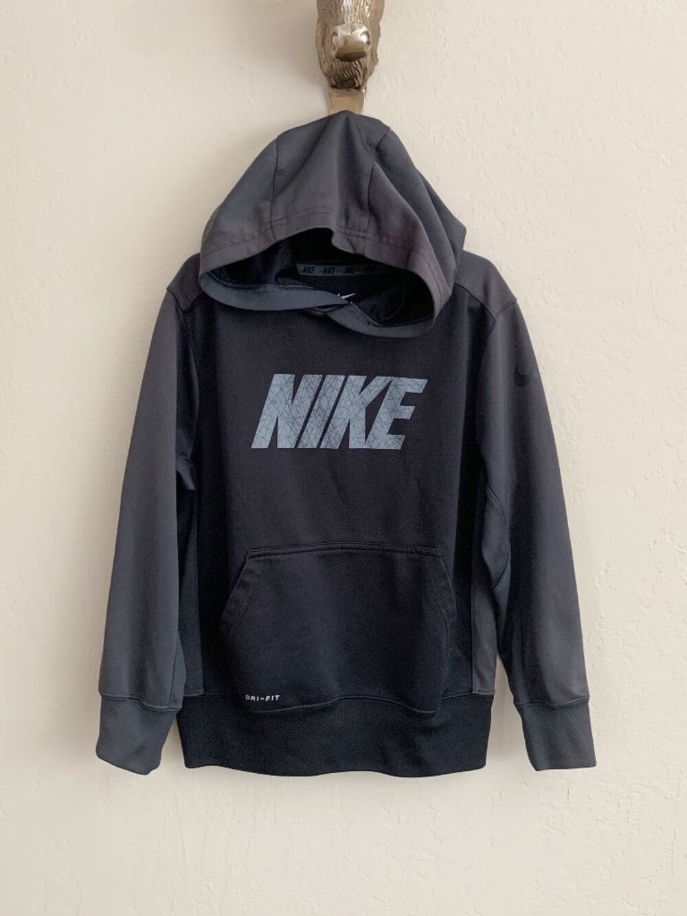 Nike Dri-Fit Hoodie • Boys Small